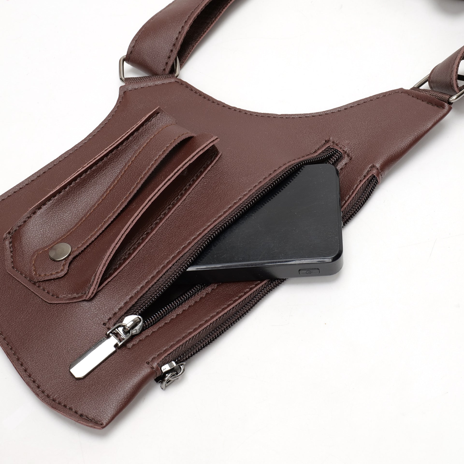 Sleek Everyday Underarm Pouch
